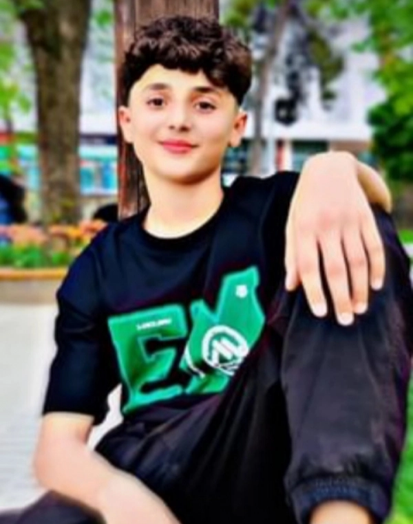 پسرک غمگین  :: پسرک غمگین 