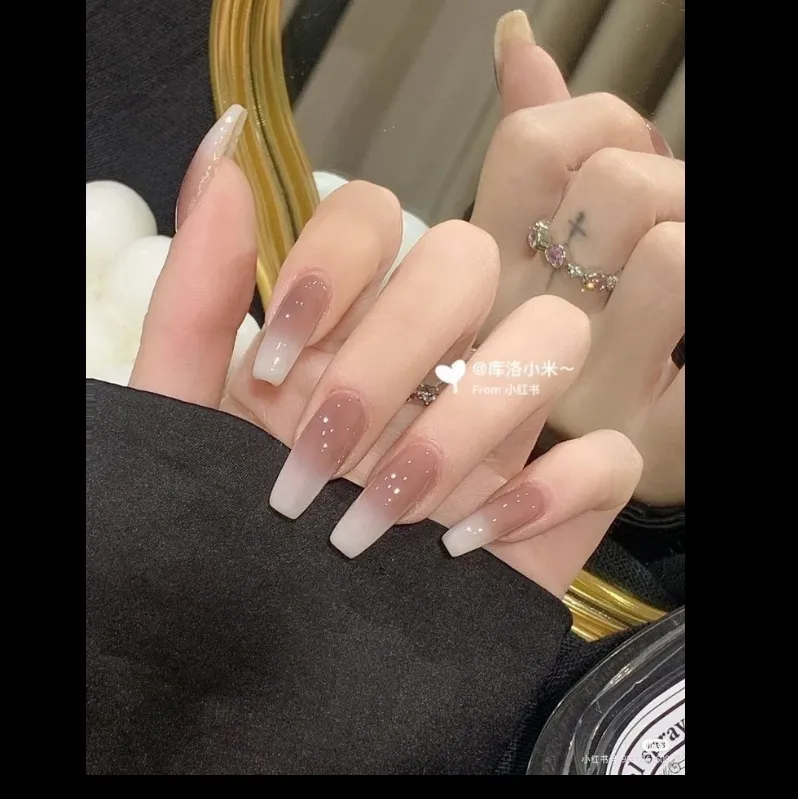 اینم طرح ناخونای جدیدم