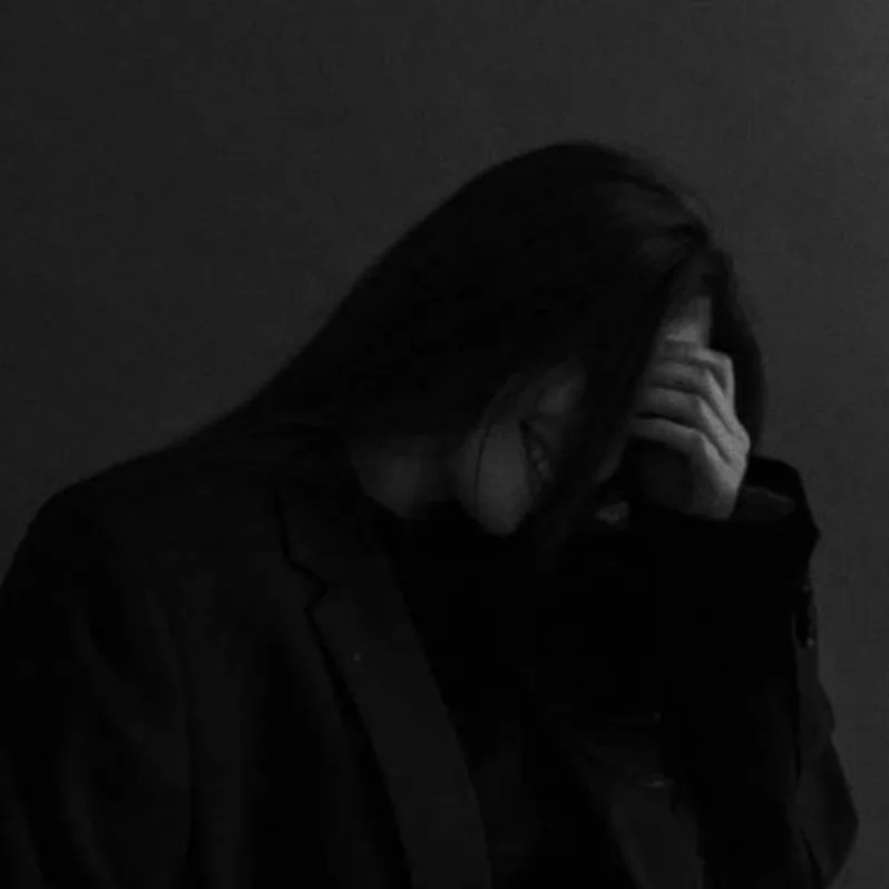 ‌<br />
         𝒊 𝒎𝒊𝒔𝒔 𝒕𝒉𝒆 𝒐𝒍𝒅 𝒅𝒂𝒚𝒔<br />
     𝒘𝒉𝒆𝒏 𝒎𝒚 𝒔𝒎𝒊𝒍𝒆 𝒘𝒂𝒔 𝒓𝒆𝒂𝒍<br />
<br />
         دلم واسه روز هایی<br />
  که خندم واقعی بود تنگ شده<br />
<br />
<br />
