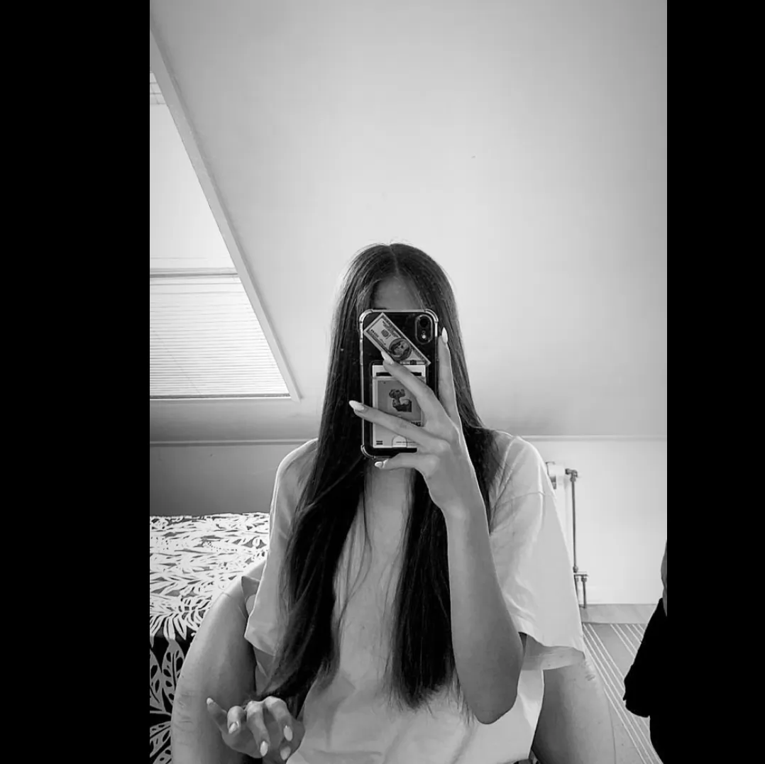 ‌  ' آنچہ گـــذشت بازگشـــت ندارد...'  ‌‌‌‌ 🖤'🔥 ️ <br />
<br />
The past can't come back...'