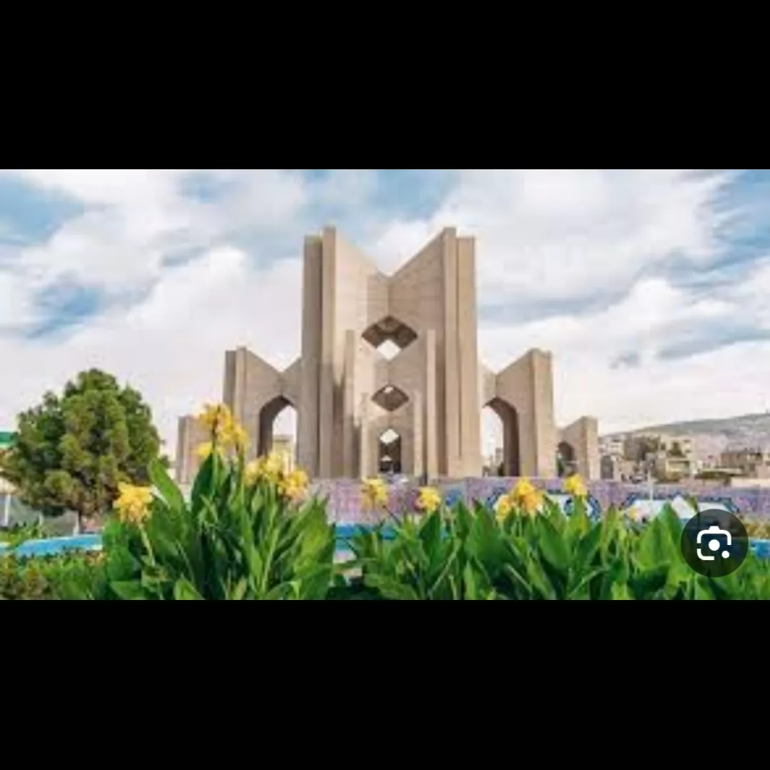دوستان اگه گفتین اینجا کجاس کامنت کنین.