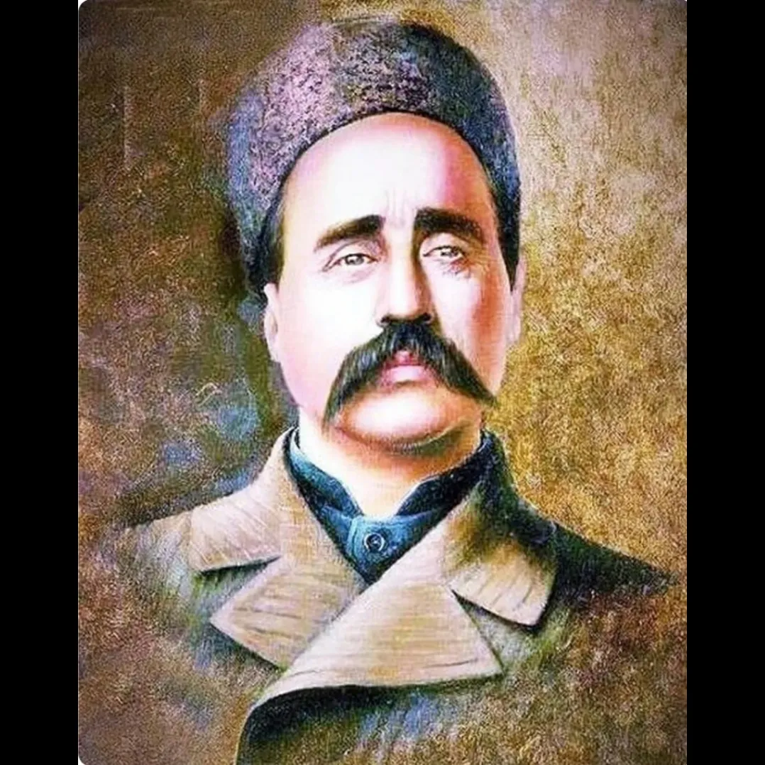 ستارخان <br />
سردار ملی<br />
کسی که برای آزادی کشور خود و هم وطنانش فداکاری های فراوانی کرد و حتی از جان خود نیز گذشت<br />
این مرد  بزرگ یکی از مشاهیر آذربایجان است<br />
<br />
یاشین آذربایجان 