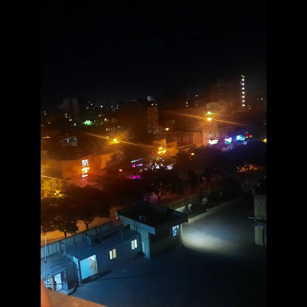 سر ستاره ها 🌠ماه مو نکردم فراموش🌙🥲 