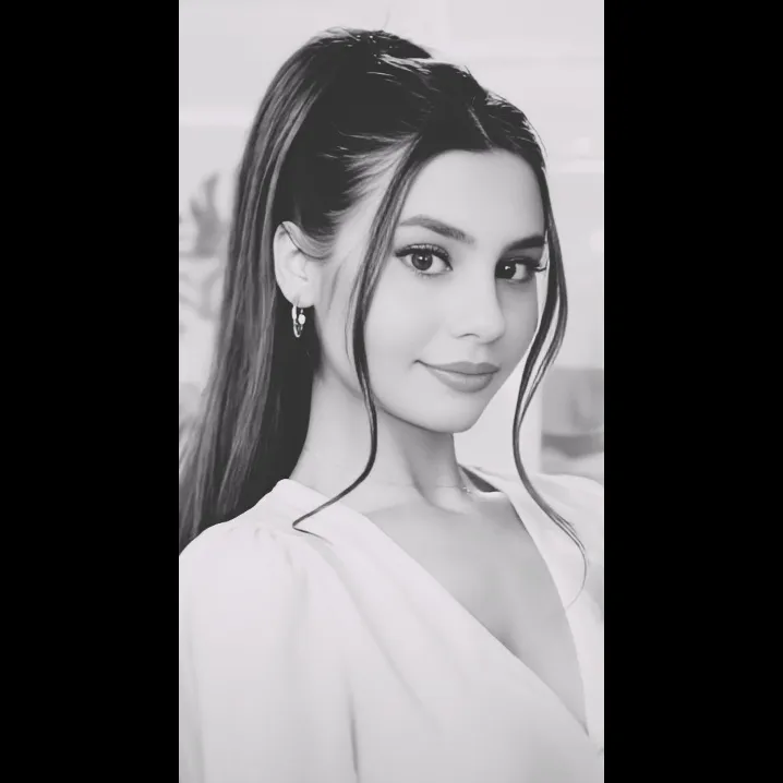 اگه خودت اولین طرفدار خودت نیستی<br />
<br />
انتظار نداشته باش<br />
<br />
کسی دیگه هم طرفدارت باشه✨🍃