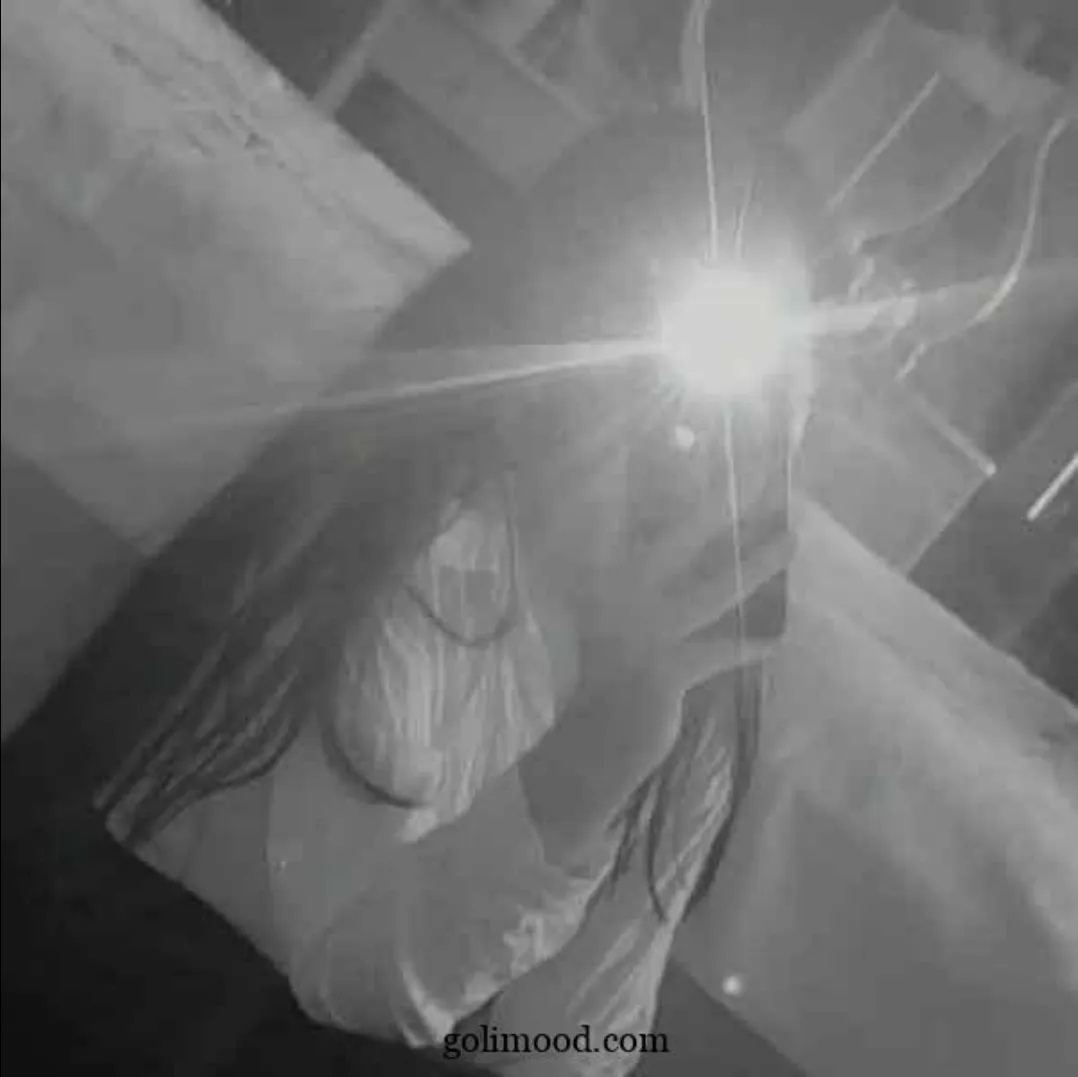 😓💜هرکے به ما رسید فڪر ڪرد خداست ماهم خندیدم و گفتیم حق باشماست👨‍🎓 ️ 