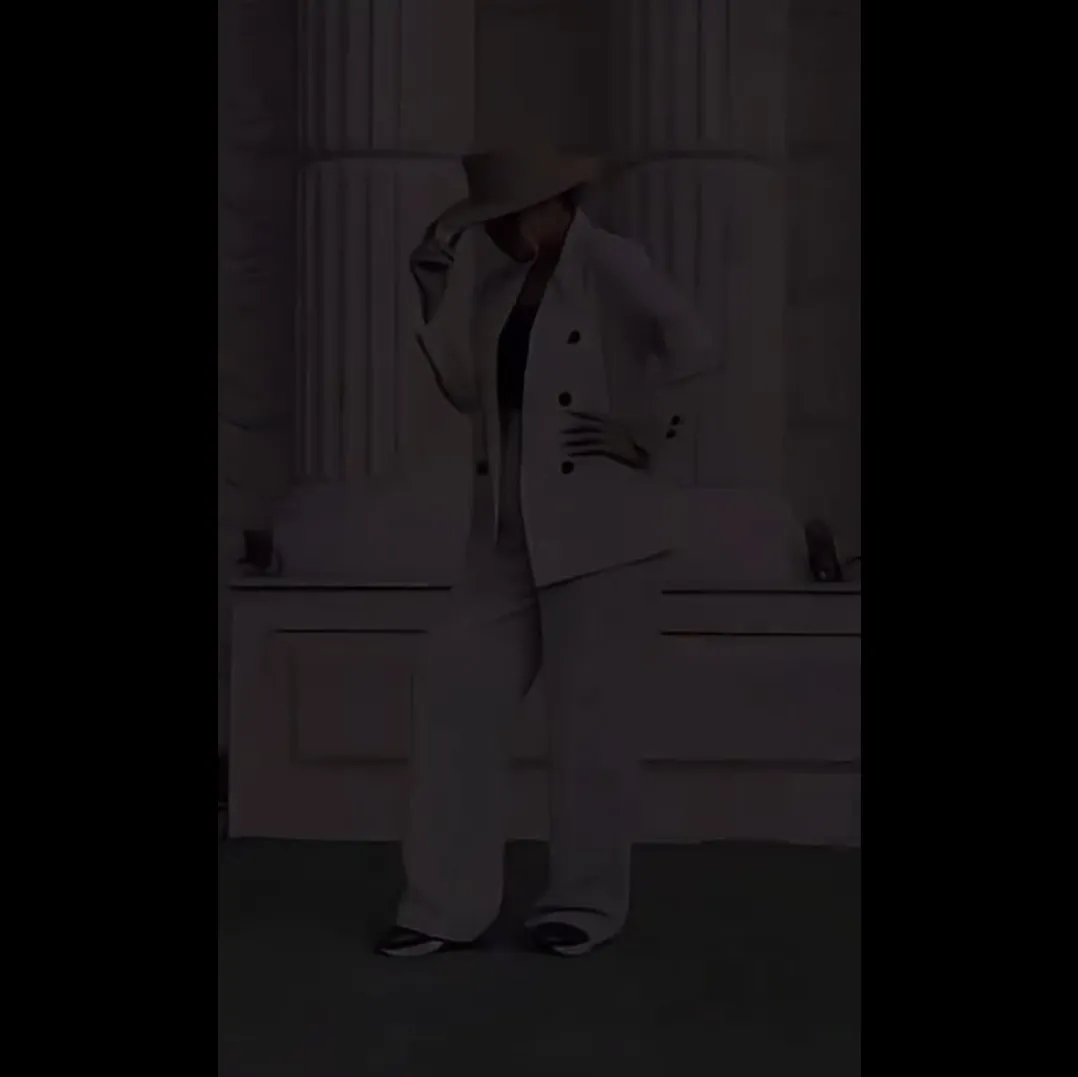 شمایی که بده مارو میگی🤙🏻😂<br />
حواست هست که الگوت ماییم؟😂<br />
<br />
#bahar