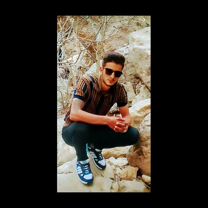 نیست هَر اَحَدی لایِقِ رِفاقَت؛🚷