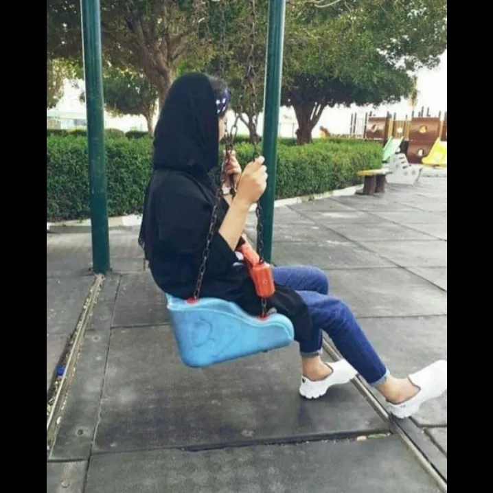 پشتمو کردم به هرکسی که لیاقتمو نداشت 🙃🙃