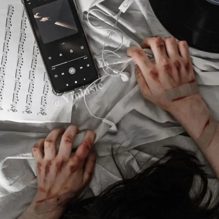 کاش مرده بودم ای کاش 💔🥀