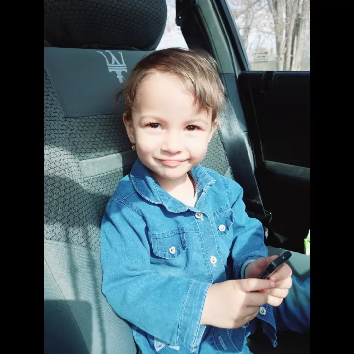 خاهر کوچیکم😆😁🤏👧