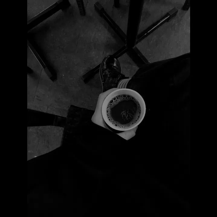 آبی كه برآسود زمينش بخورَد زود<br />
<br />
دريا شود آن رود كه پيوسته 