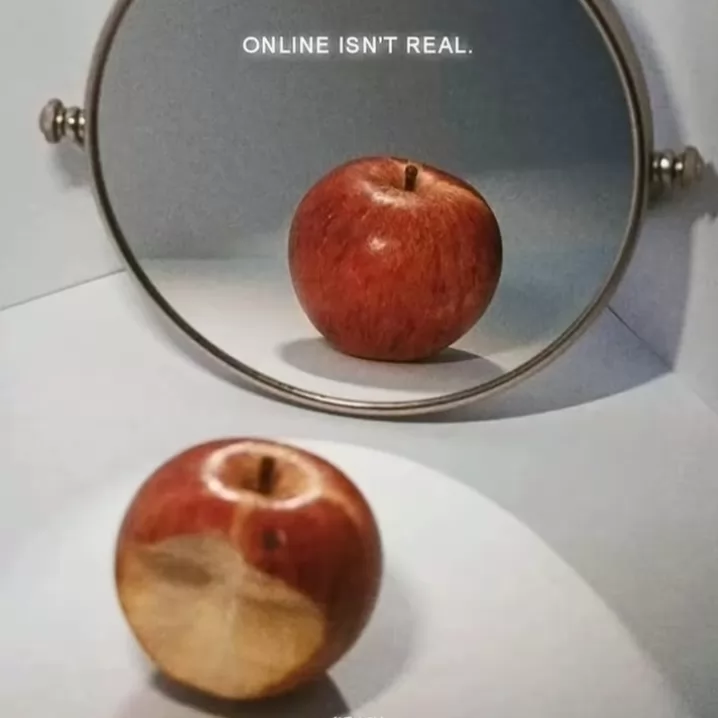 همه اون چیزی ک نشون میدن نیستن! <br />
خودت باش 🙃