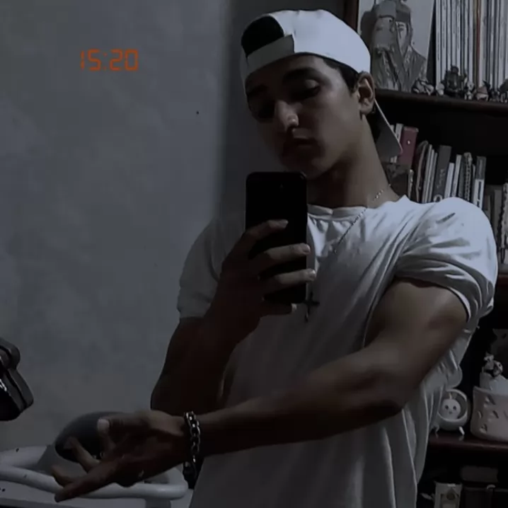 نظرت؟ 🙃🖤🎧
