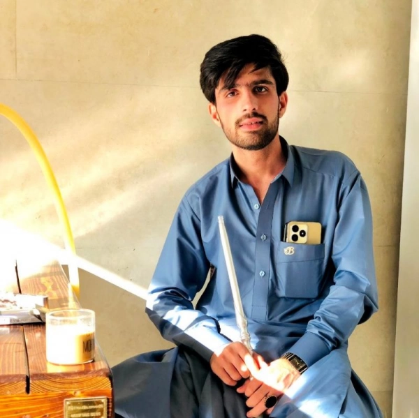 آریا رخشانی