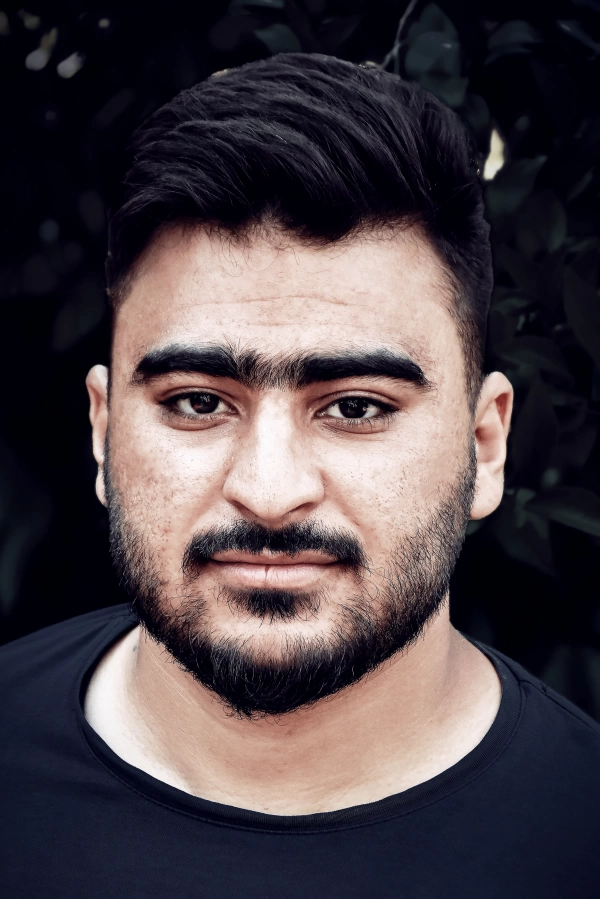 علی