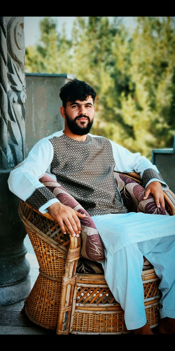 نبیل