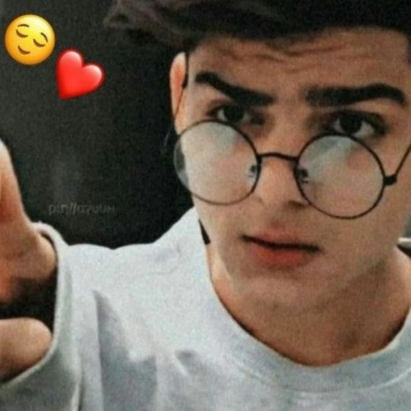 علي