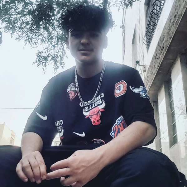آیهان دانشیار