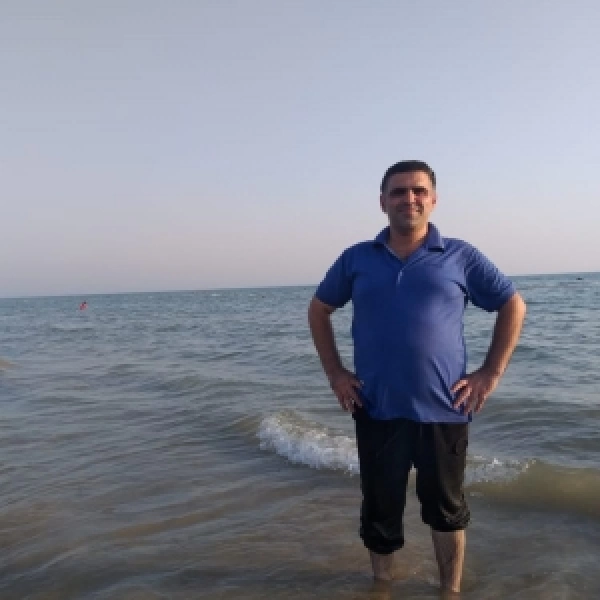 علی