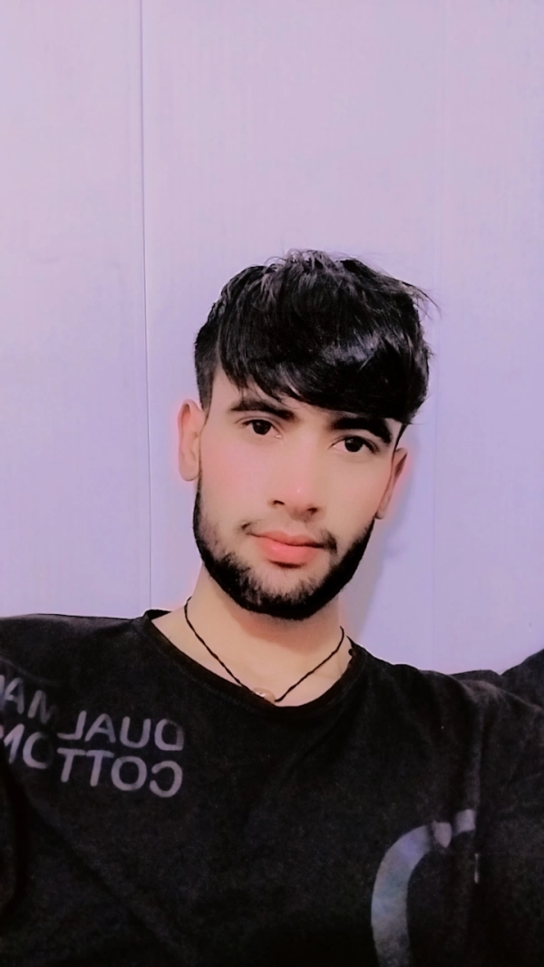 فرشید عزیزی