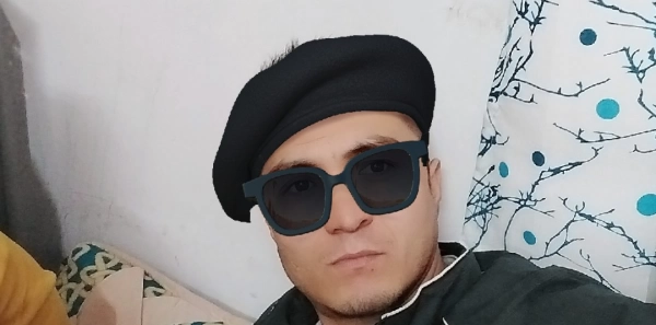 servat.esfandiari