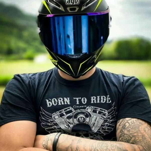 @Yåŝĥå11.-