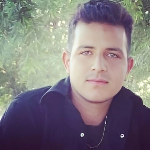 امیر ۸۰
