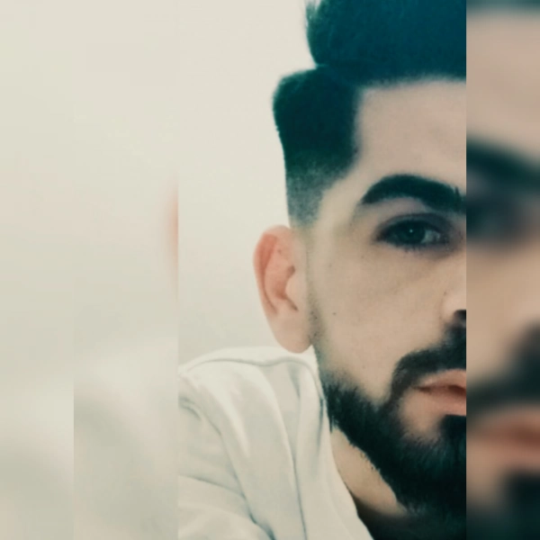 علی