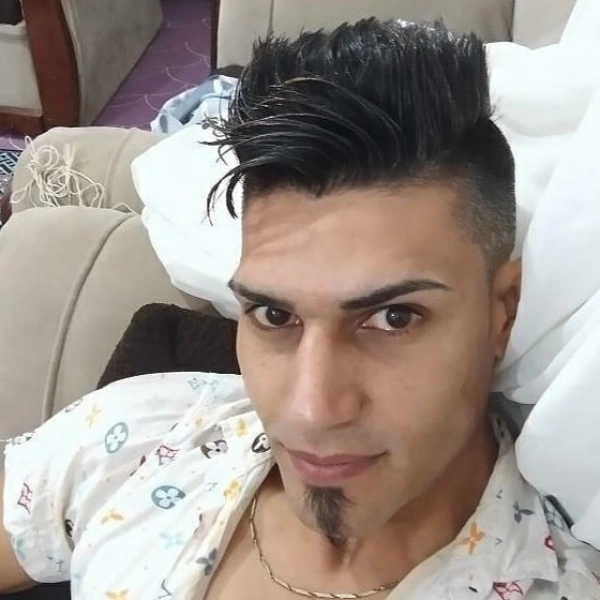 علی