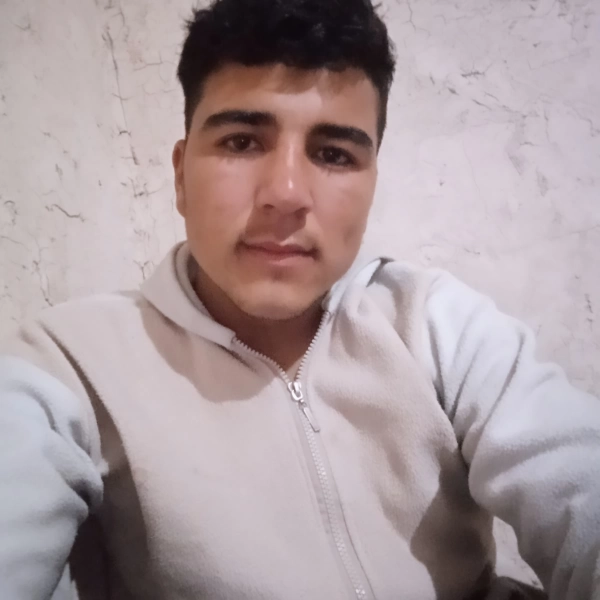 علی