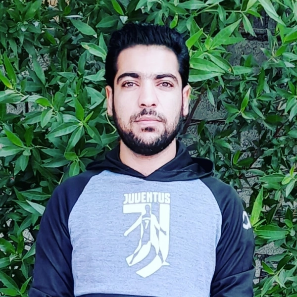 رضا آقایی