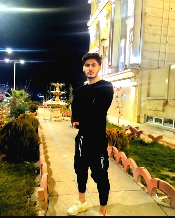 پسرک دلشکسته????❌????
