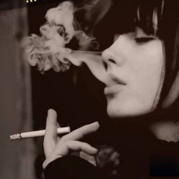 مـ‌هناز نادری