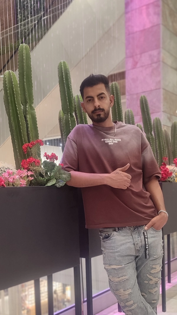 حسن