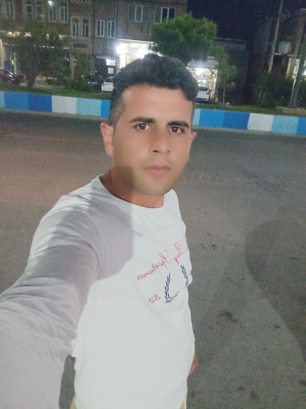 حسن شرف زاده