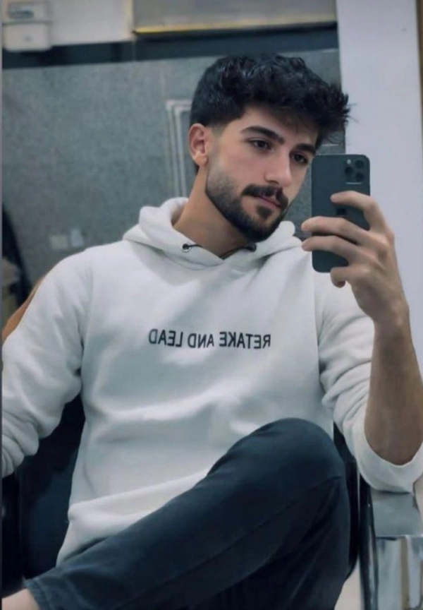 *Amir*