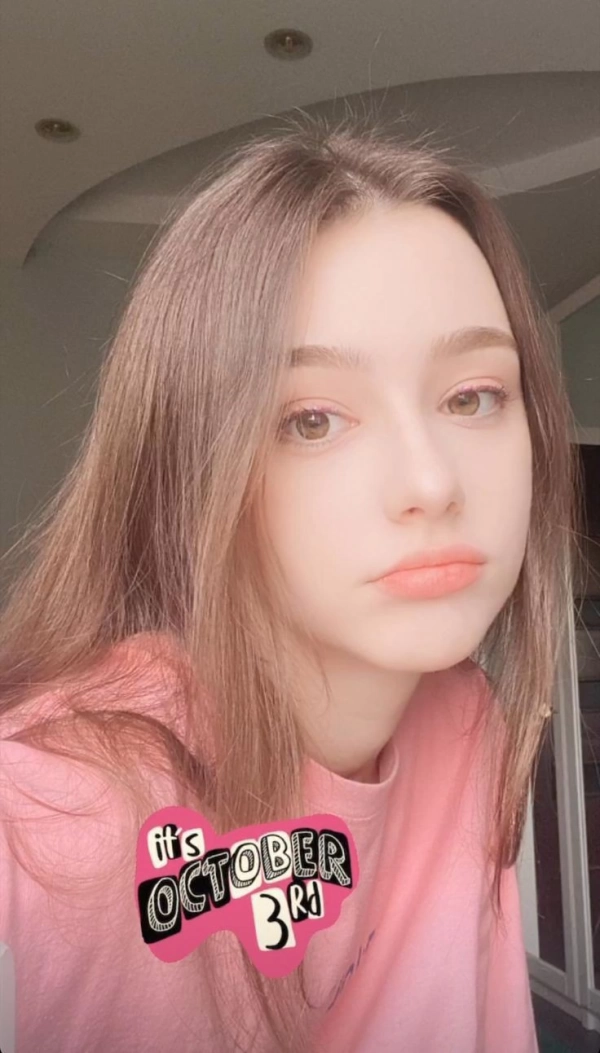 sara_lor