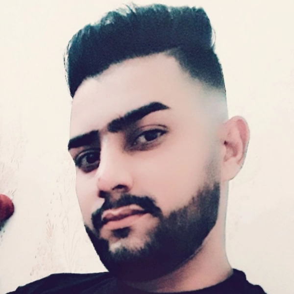 علی