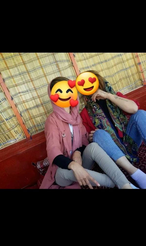 زحل تنها