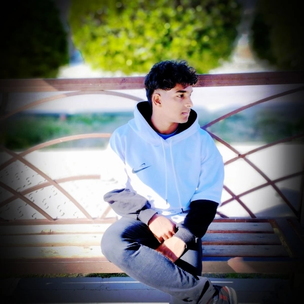 سیاره 4437