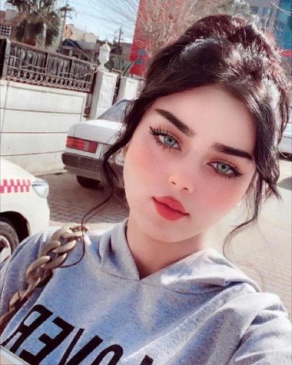 طناز