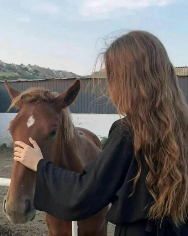 Anahitam