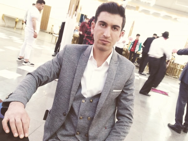 بهزاد خاکپور