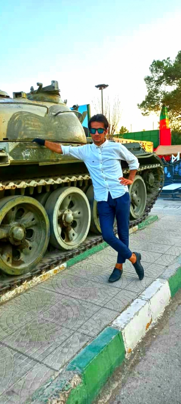بهمن ترک
