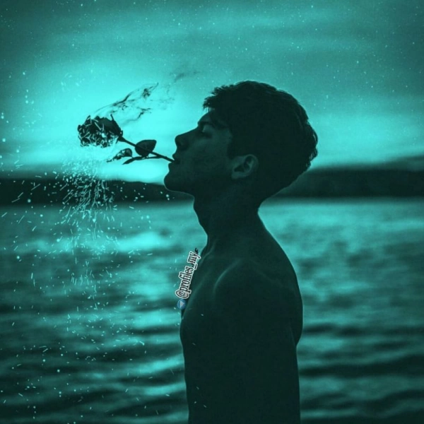 واسه کسی دریا شو که لیاقت ارامشتو داشته 