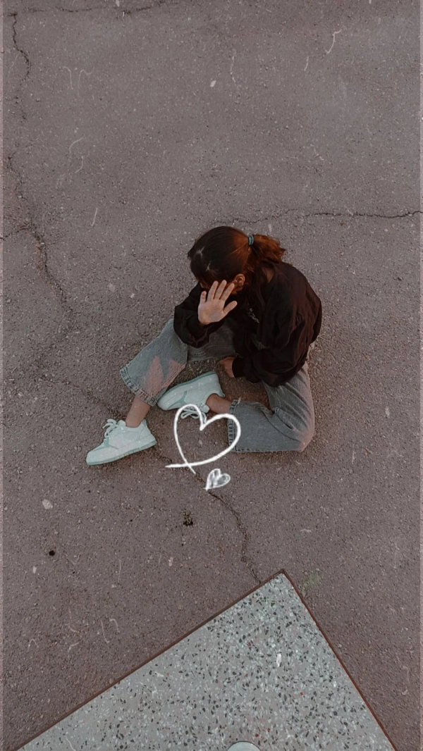 دختر تنها