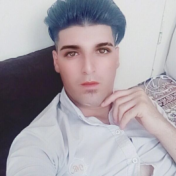 دنبال یک عشق پاک هستم09918832996
