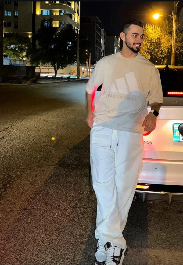 پویا
