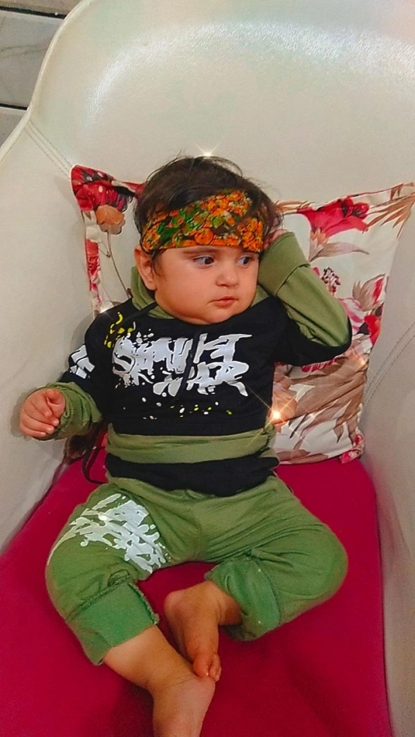دختر لر