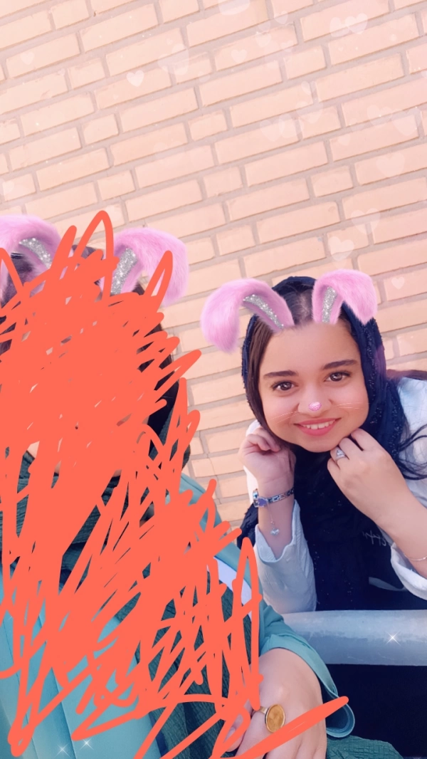negar . Rabbit girl